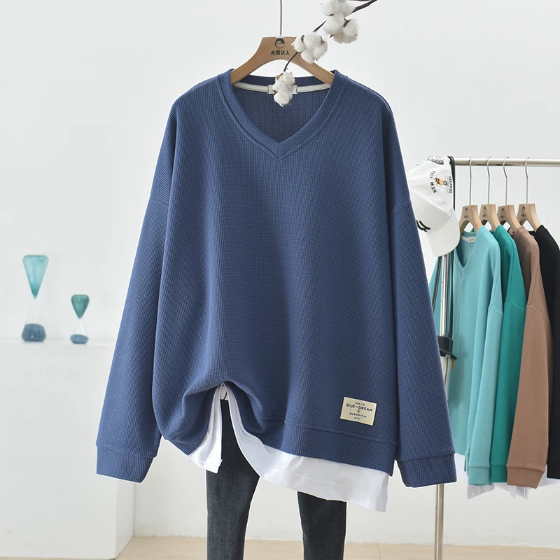 春秋の新スタイルパッチワーク偽ツーピースパーカー女性プラスサイズルーズ長袖 V ネックトップ Tシャツカジュアル快適