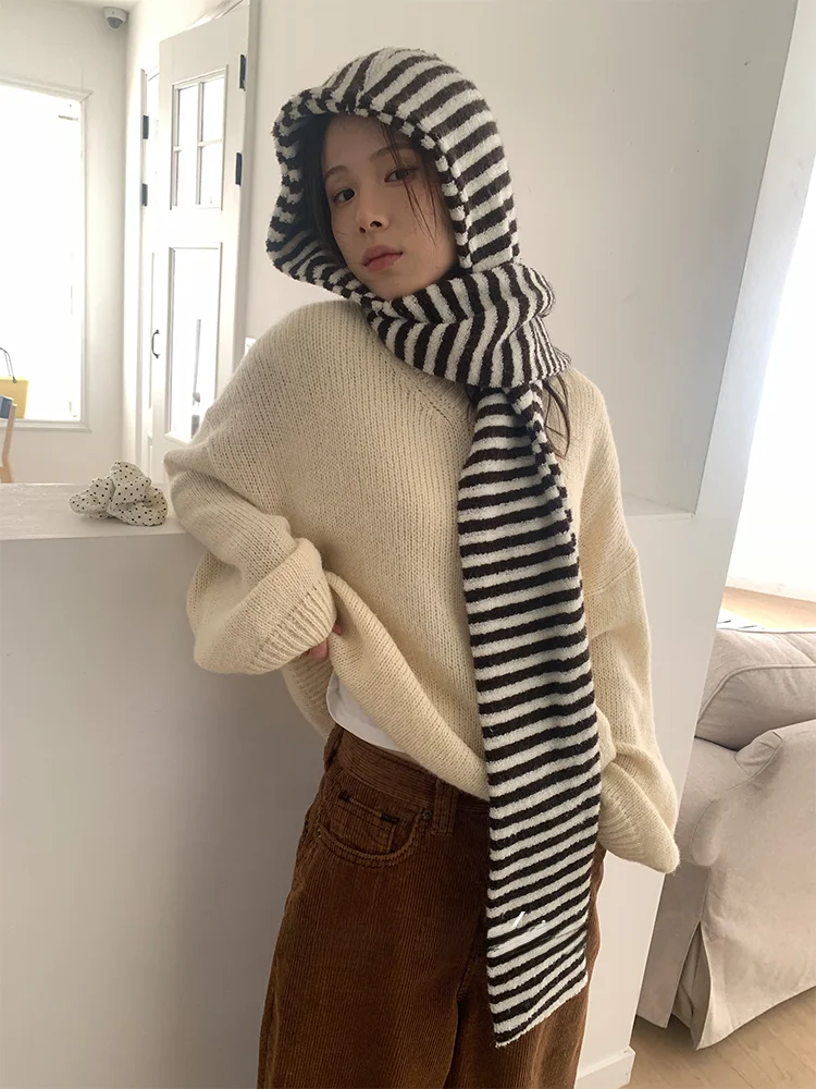 暖かいストライプ帽子スカーフ一体型ネックウォーマー女性の自転車乗馬冬のファッション韓国スタイル防風スカーフ帽子コンボ