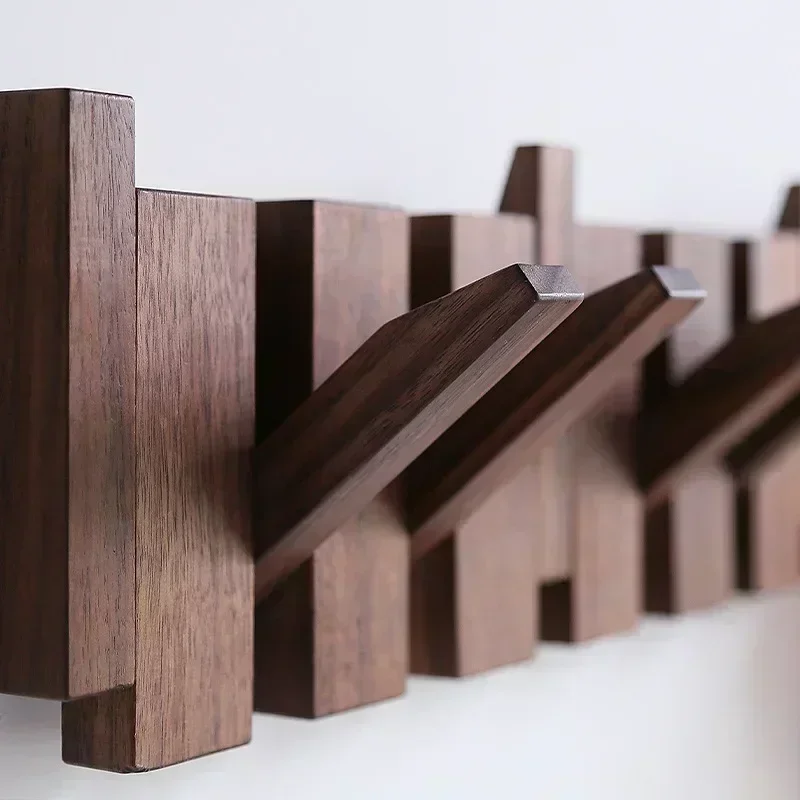 วอลนัท Coat Racks แขวนผนังประตูระเบียงแขวน Coat Rack Perforated ไม้สร้างสรรค์คีย์เปียโนเสื้อผ้า Hook