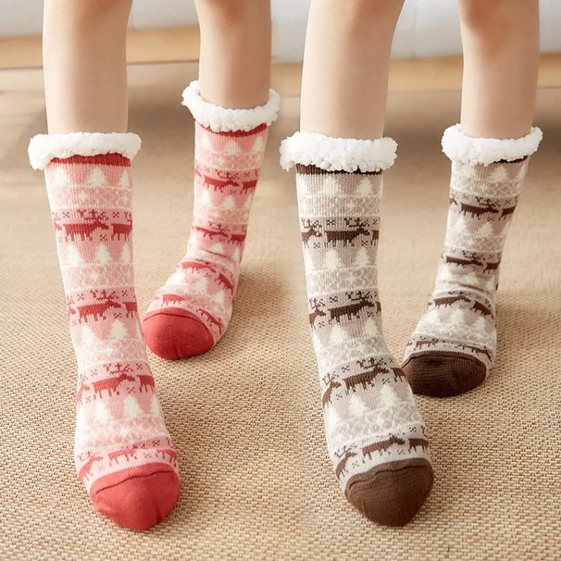 Winter Warme Socken Frauen Pinguin Plüsch Weiche Weibliche Non Grip Boden Hausschuhe Kurze Socke Fuzzy Flauschigen Deer Elch Bär Weihnachten Geschenk