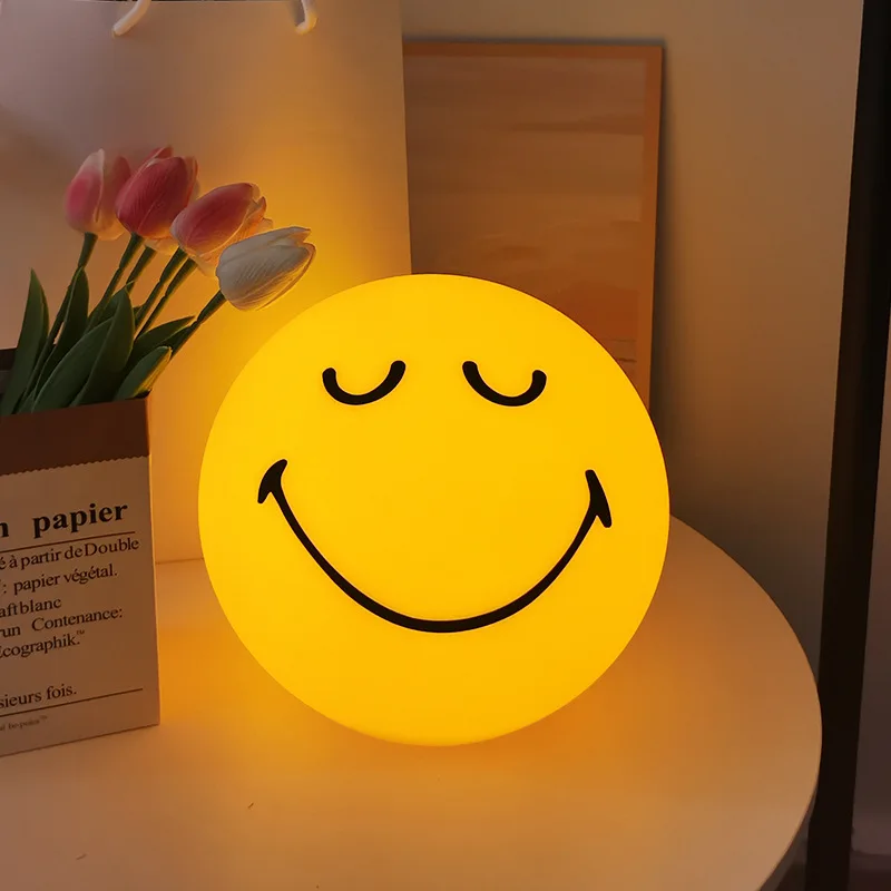 Lámpara de esfera de ronquido/verano, luz de ambiente con sonrisa, regulable, recargable por USB o enchufe USB, luz nocturna sonriente para decoración del hogar