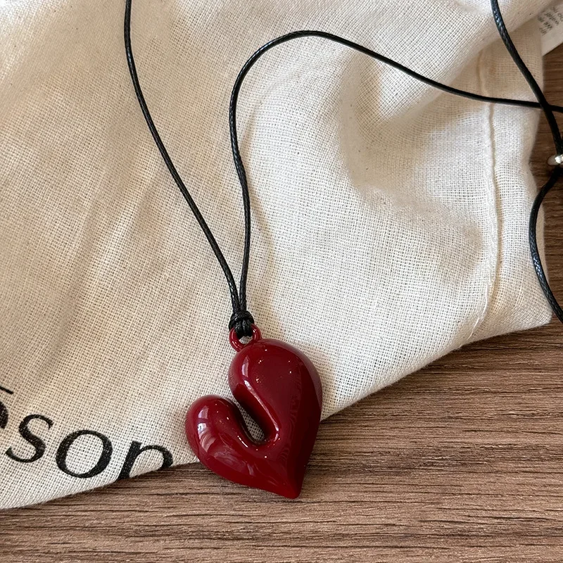 Lats colar com pingente de coração vermelho, gargantilha vintage inspirada em amor estético dos anos 80, nova moda, colar de coração romântico para mulheres