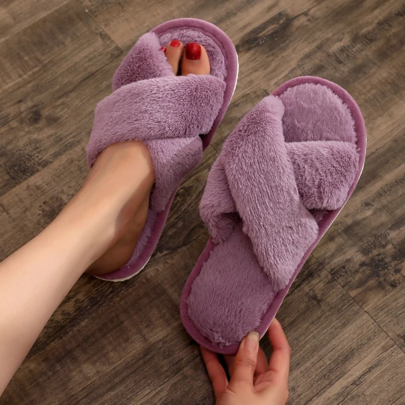 Herfst Nieuwe Mode Cross Strap Bont Slippers Vrouwen Indoor Licht Warm Pluche Thuis Slippers Vrouw Nepbont Platte Hak Paar Slides