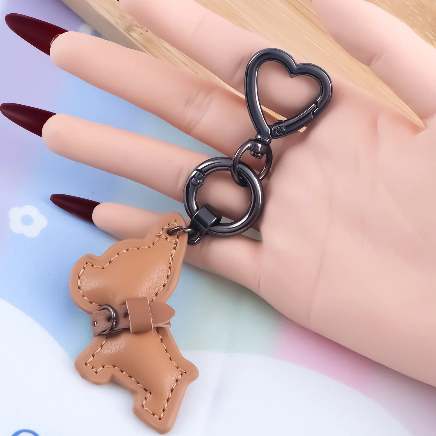 2 Stücke Metall Herzform Schlüsselanhänger DIY Hängende Schnalle Schlüsselanhänger Frühling Snap Schlüsselanhänger Clip Hängende Schnalle Schlüsselanhänger Zubehör