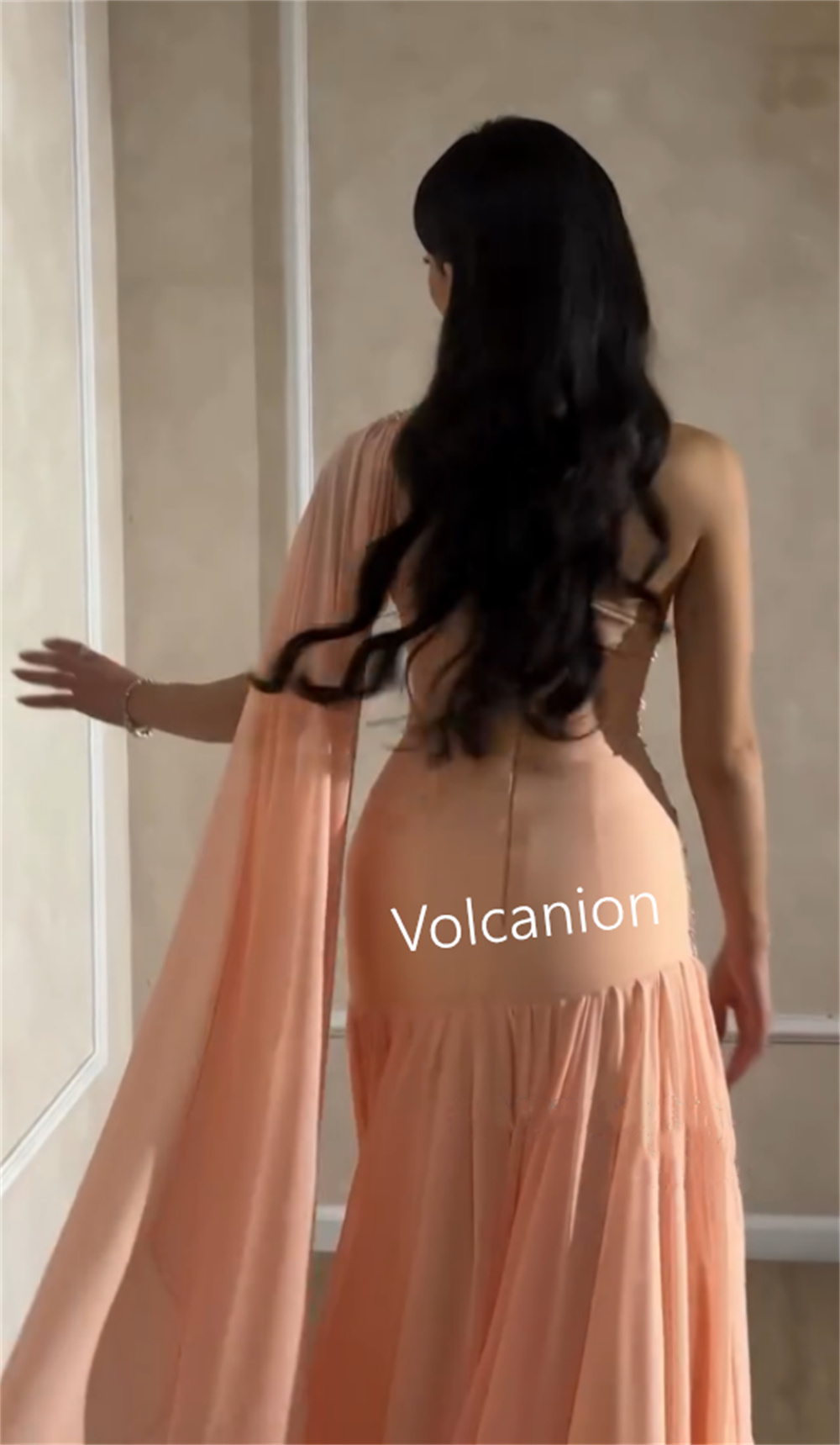 Maßgeschneiderte Chiffon-Faltenperlen, A-Linie, One-Shoulder-lange Kleider, maßgeschneiderter Anlass, Abschlussball, exquisite formelle Passform