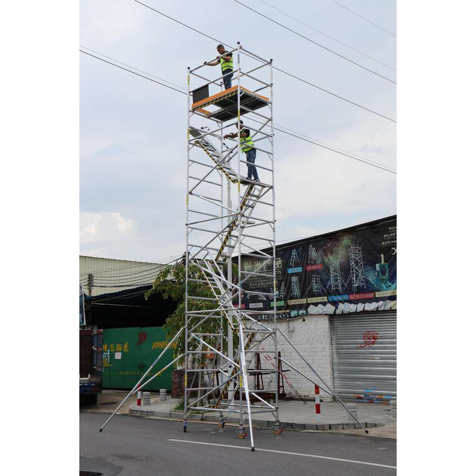 Complete 6m-12m Mobile Scaffold Tower Ladder Aluminium Rolling Scaffolding