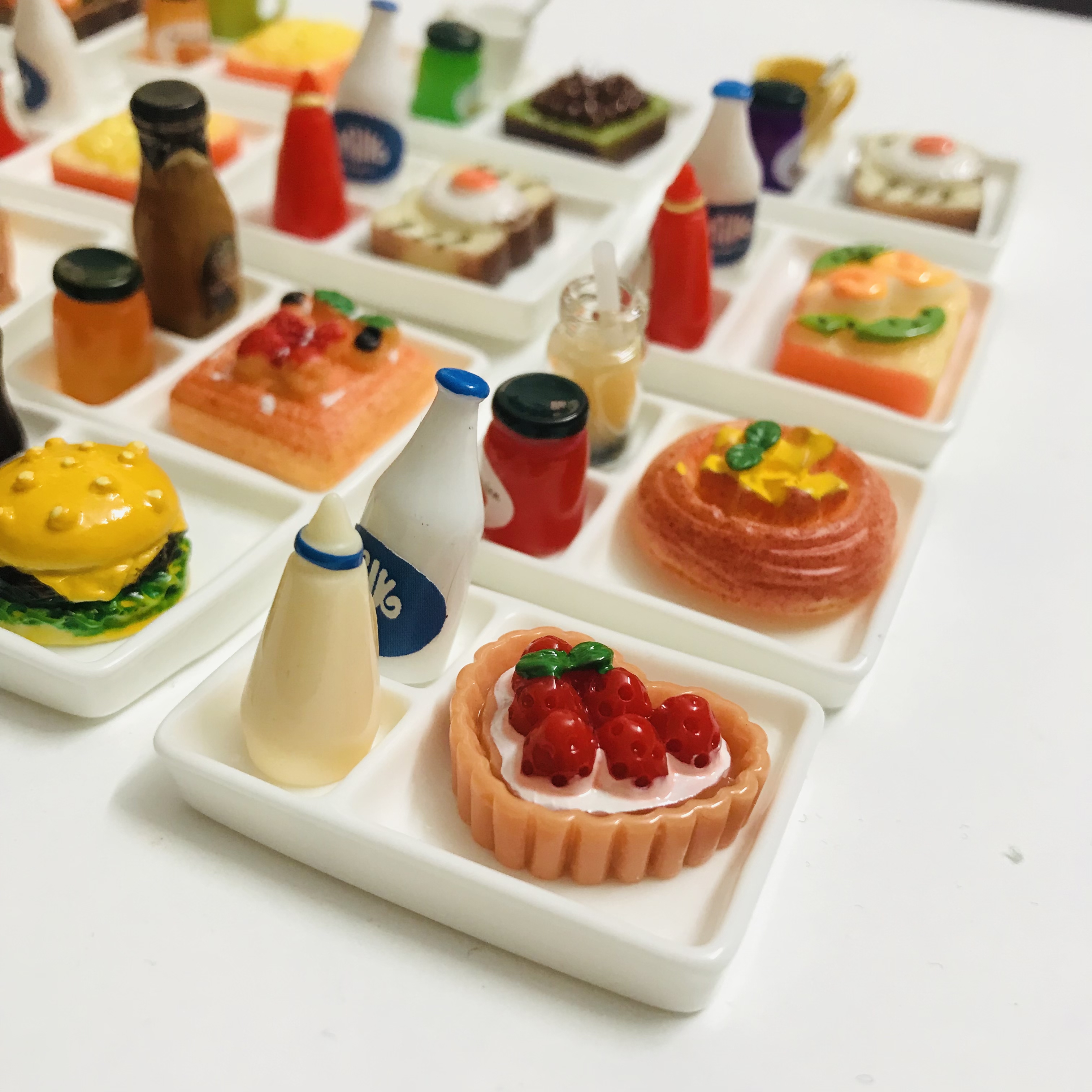 1 Set Puppenhaus Miniatur 1:12 Toast Brot Marmelade Platte Set Lebensmittel für Blyth Barbies OB11 Puppe Haus Dekor Küche Spielzeug