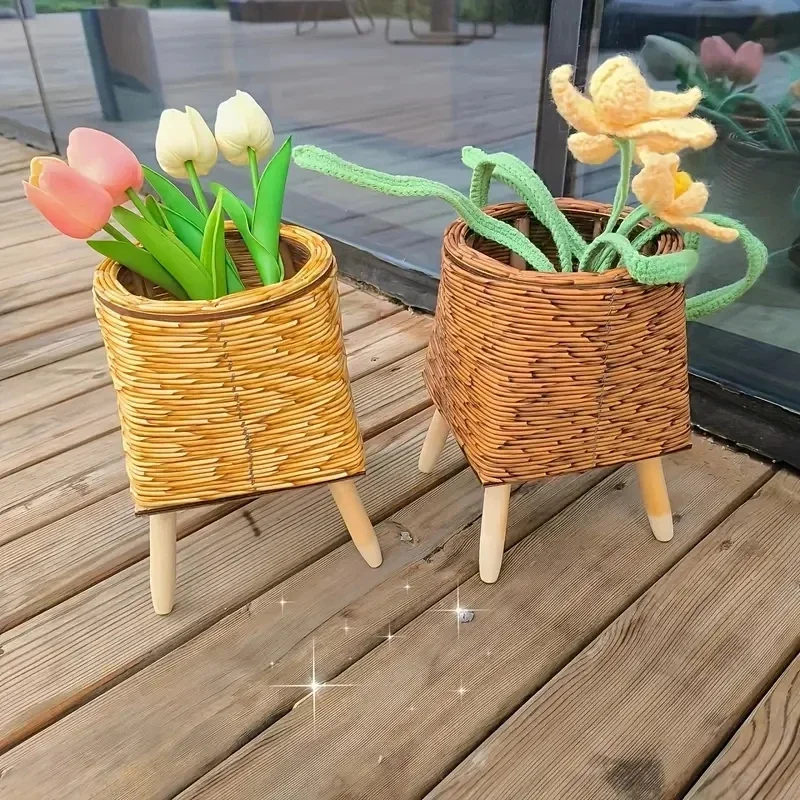 Creative Triangular Plastic Plant Stand - Perfect for Succulents & Small Plants, Desktop Flower Pot Holder