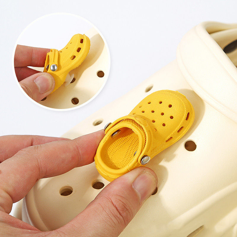3D Nieuwe Mini Schoenen Vorm PVC Schoen Charmes voor Klompen Accessoires Vrouwen Strandtas Sandalen Gesp Kinderen Schoen Pins DIY Schoen Decoraties