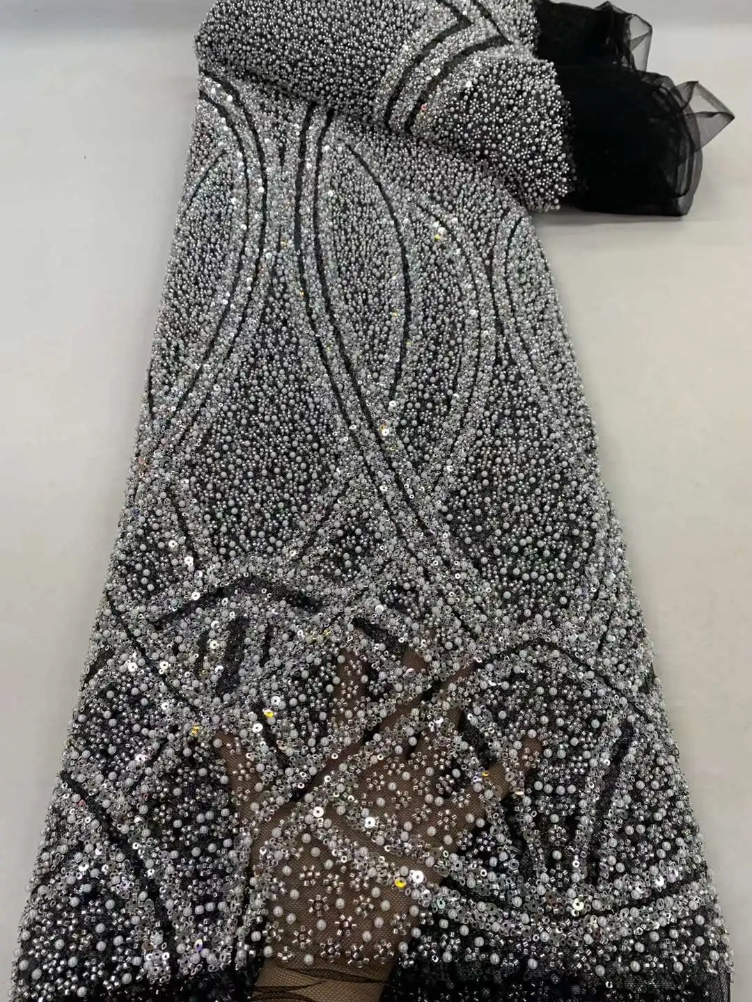 หรูหราแอฟริกันSequinsผ้าลูกไม้คุณภาพสูง 5 หลาเย็บปักถักร้อยภาษาฝรั่งเศสคําไนจีเรียผ้าลูกไม้Tulleผ้าสําหรับงานแต่งงานเย็บ
