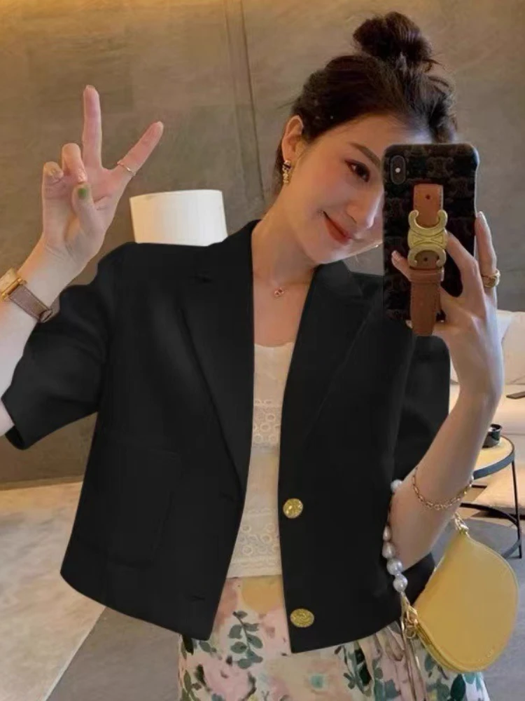 Koreańska moda Marynarka do pracy biurowej dla kobiet Elegancja Proste garnitury Marynarki w jednolitym kolorze Letnie szorty z rękawami Marynarki damskie