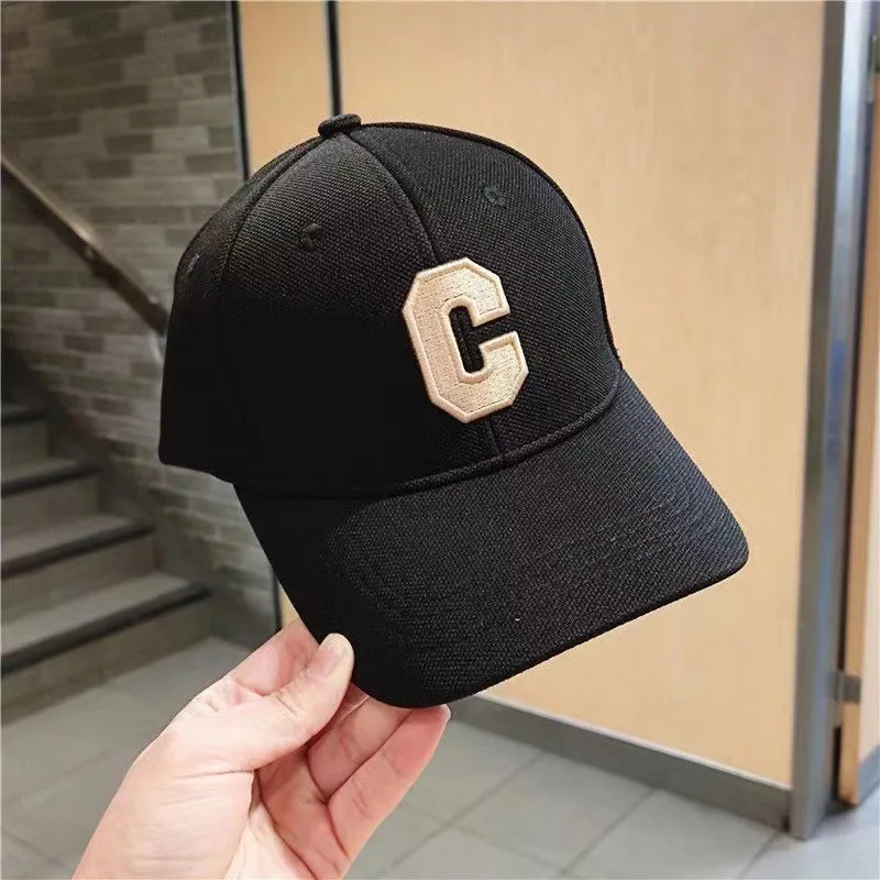 男性用帽子新しい C 文字刺繍野球帽 Kpop ファッションカップルスナップバックキャップ男性と女性の太陽の帽子シャポーオム