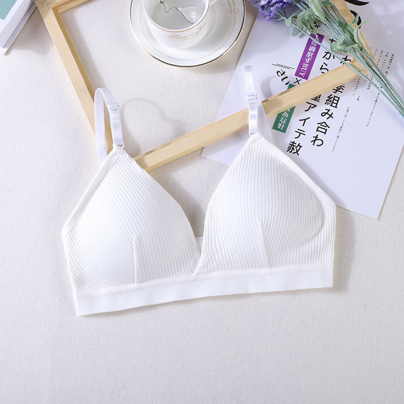 สวยกลับกีฬา Bra สําหรับผู้หญิงเสื้อกั๊กแขนกุด Breathable Slim Crop Top สายคล้องไหล่ปรับได้ชุดชั้นใน