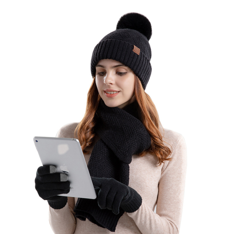 Inverno nuova moda lavorato a maglia cappello di lana da donna cappello caldo sciarpa guanti set da tre pezzi berretto di protezione per le orecchie donna