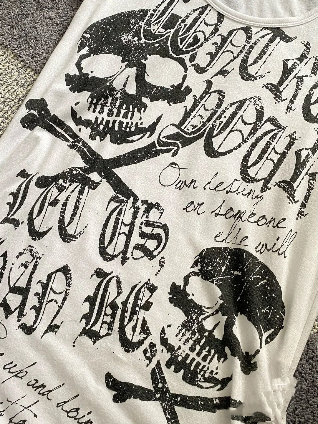 パンクヴィンテージスケルトン Tシャツ女性服ストリートゴシックグランジ白 Tシャツセクシーな夏エモ美的半袖 Y2k トップ