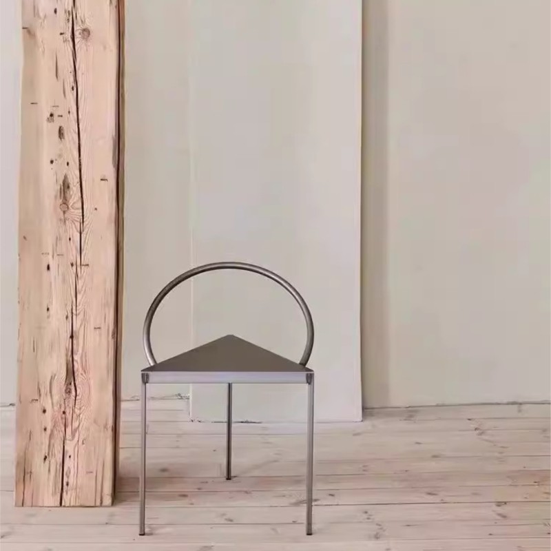 Silla de celebridades Ins Simple moderna, personalidad, triángulo, círculo de Metal, taburete, arte interior, silla de comedor B & B creativo