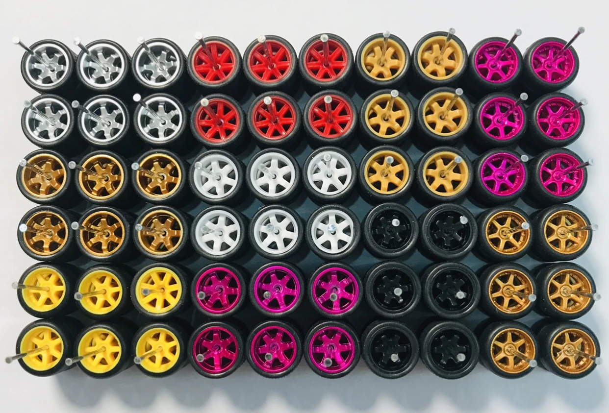 30 juegos/40 juegos de ruedas de 11mm para modelos de coches de aleación a escala 1/64 ruedas 1/64 con neumáticos + ejes para Hot Wheel/Matchbox/Domeka/Tomy 1:64