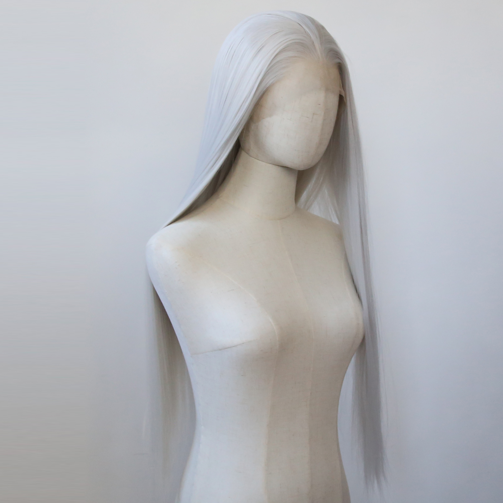 Peluca con malla frontal sintética plateada, peluca sintética con malla frontal plateada larga y recta, pelo prearrancado resistente al calor, uso diario, Cosplay