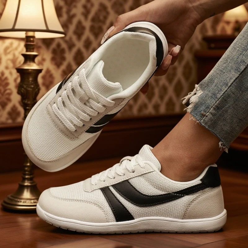 Baskets pour femmes pieds nus décontracté large dernière mode toile plat conseil chaussure 2025 nouveau bout large respirant maille chaussures de course