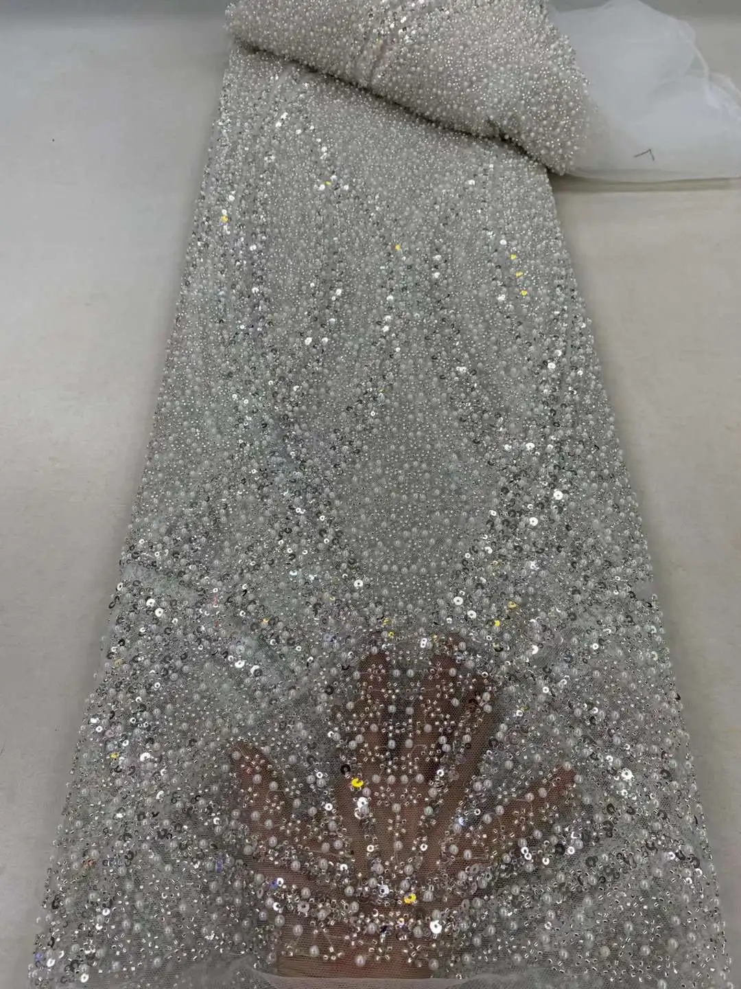 หรูหราแอฟริกันSequinsผ้าลูกไม้คุณภาพสูง 5 หลาเย็บปักถักร้อยภาษาฝรั่งเศสคําไนจีเรียผ้าลูกไม้Tulleผ้าสําหรับงานแต่งงานเย็บ