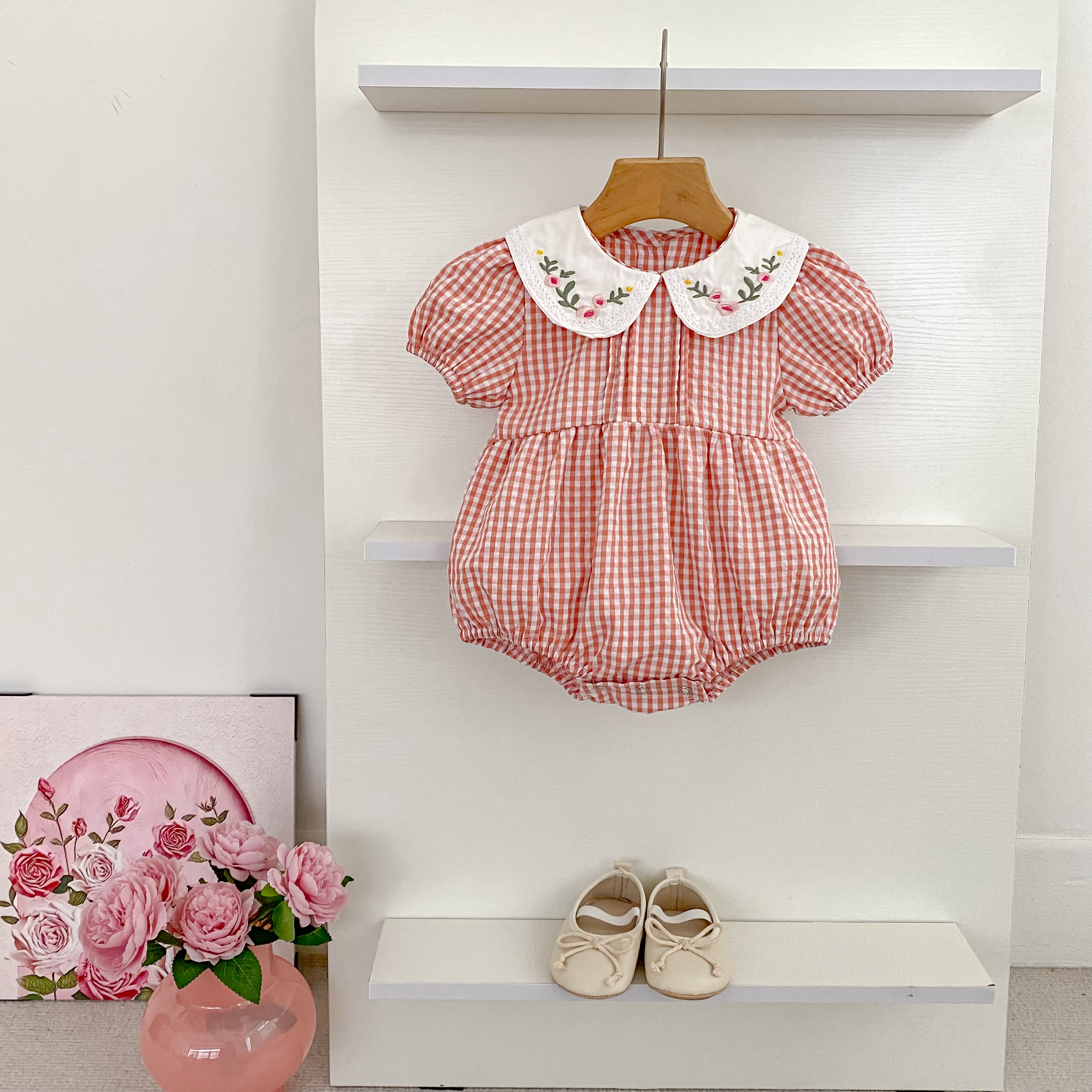 Barboteuse brodée pour bébés filles de 0 à 3 ans, combinaison princesse à grille rose, vêtements d'été pour tout-petits
