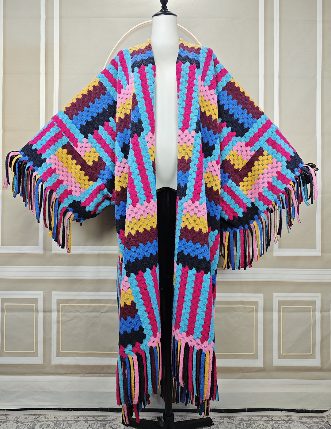 Neue Ankunft Frauen Winter Warme Lange Pullover Freie Größe Afrikanische Dame Bunte Lose Strickjacken Mode Blogger Quasten Kimonos