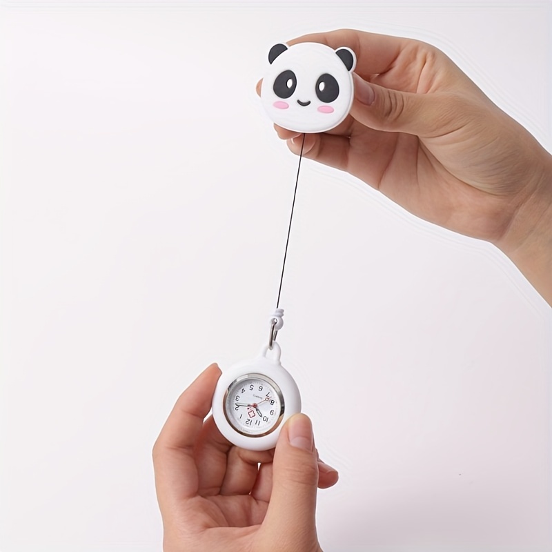 Niedliche Panda-Krankenschwester-Quarz-Taschenuhr mit dehnbarem Band, Weltzeitfunktion, stilvolles funktionelles Geschenk, Pflegezubehör