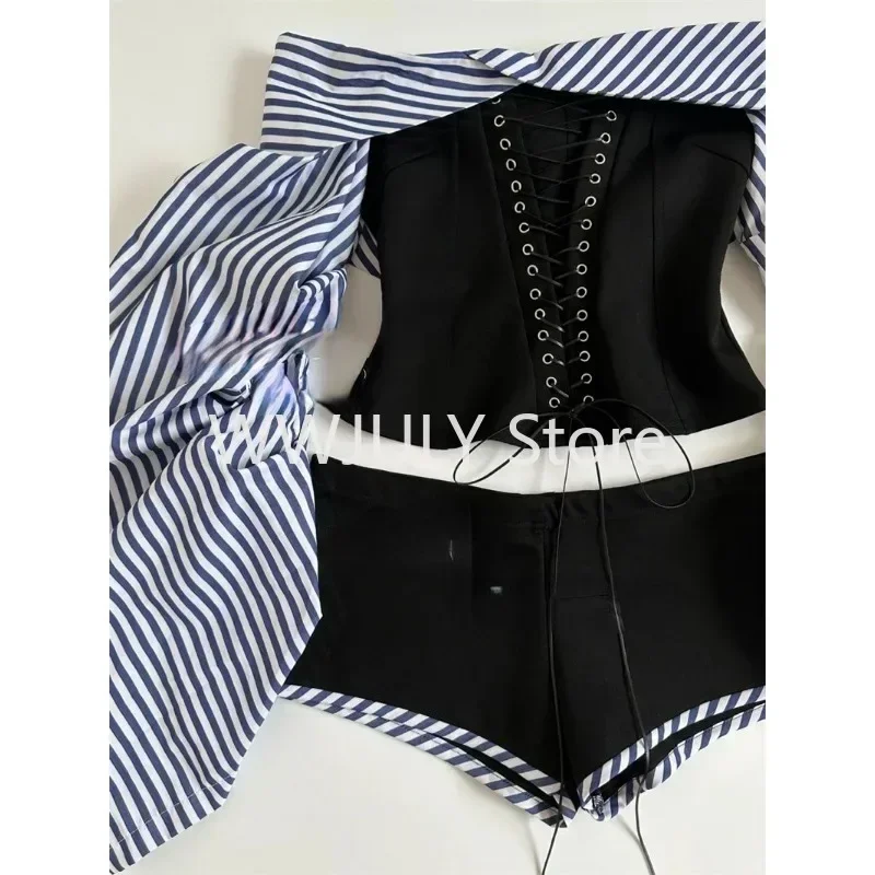 Женский комплект из топа и шортов с открытыми плечами, в полоску