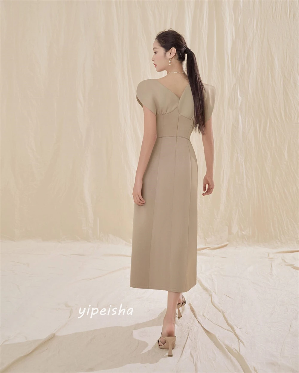 ที่กําหนดเองย์Appliqueโบว์ชายหาดA-LineคอวีBespokeโอกาสชุดเดรสแขนยาว