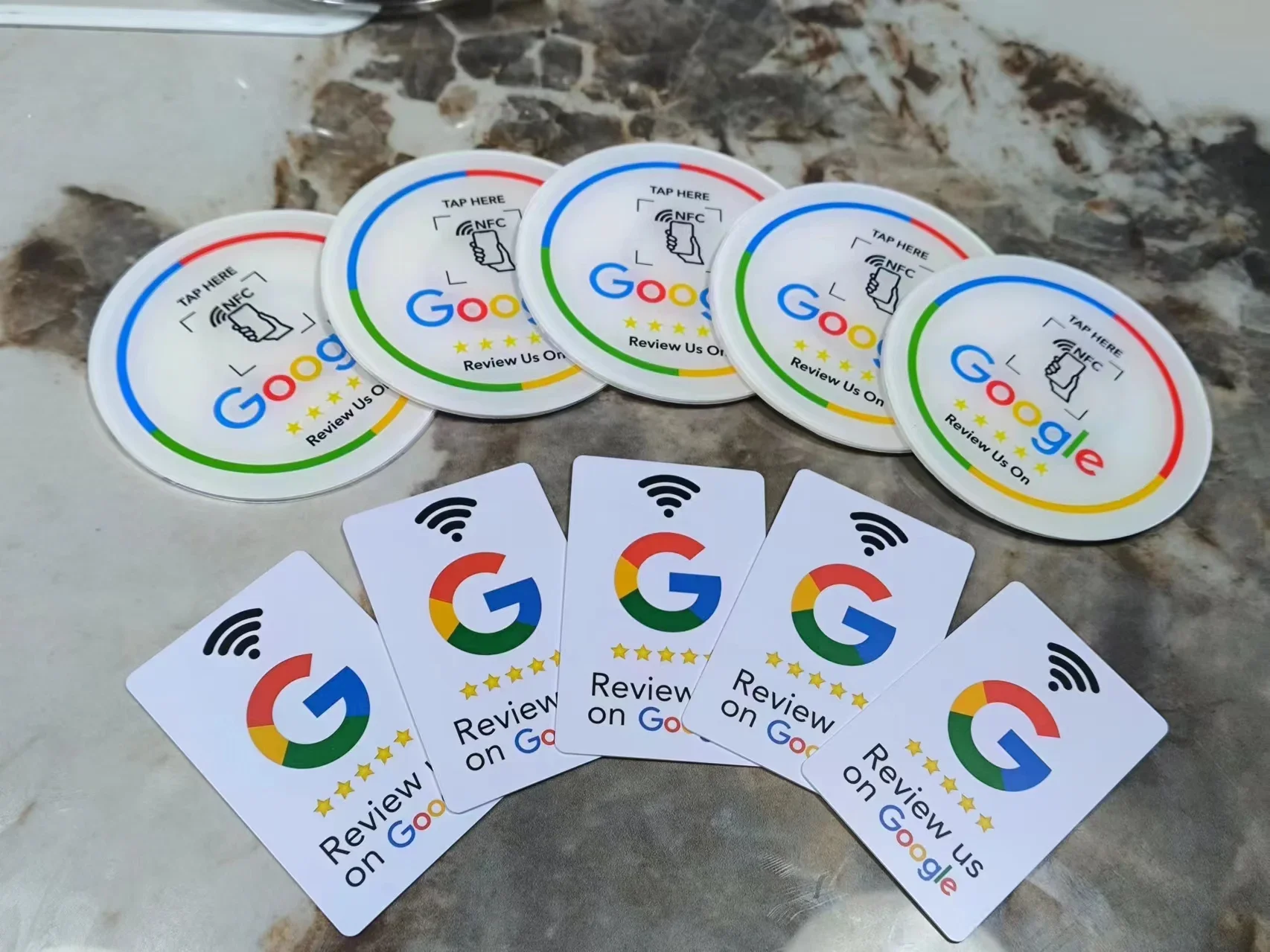 13,56 MHz programmeerbaar acryl met zelfklevende achterkant NFC-tafelsticker Diameter 10 cm Google beoordelingen NFC-sticker NFC 215