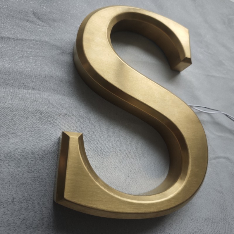 Nhà Máy Ổ Cắm Ngoài Trời 3D Vàng Màu Sắc Logo Bằng Thép Không Gỉ, Hoa Hồng Đỏ Vàng Màu 3D Ký, 3D Logo Kim Loại, Cửa Hàng Kinh Doanh Dấu Hiệu