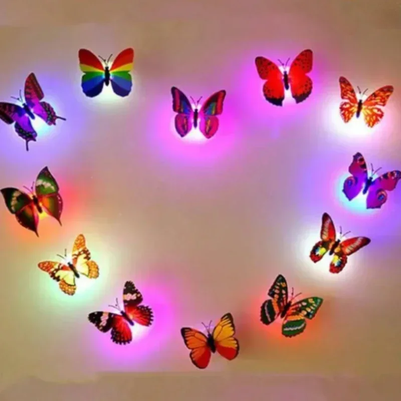 20 adesivi per luce notturna con decorazione a farfalla a LED 3D, lampada da parete singola e doppia per feste festive in giardino, cortile, prato