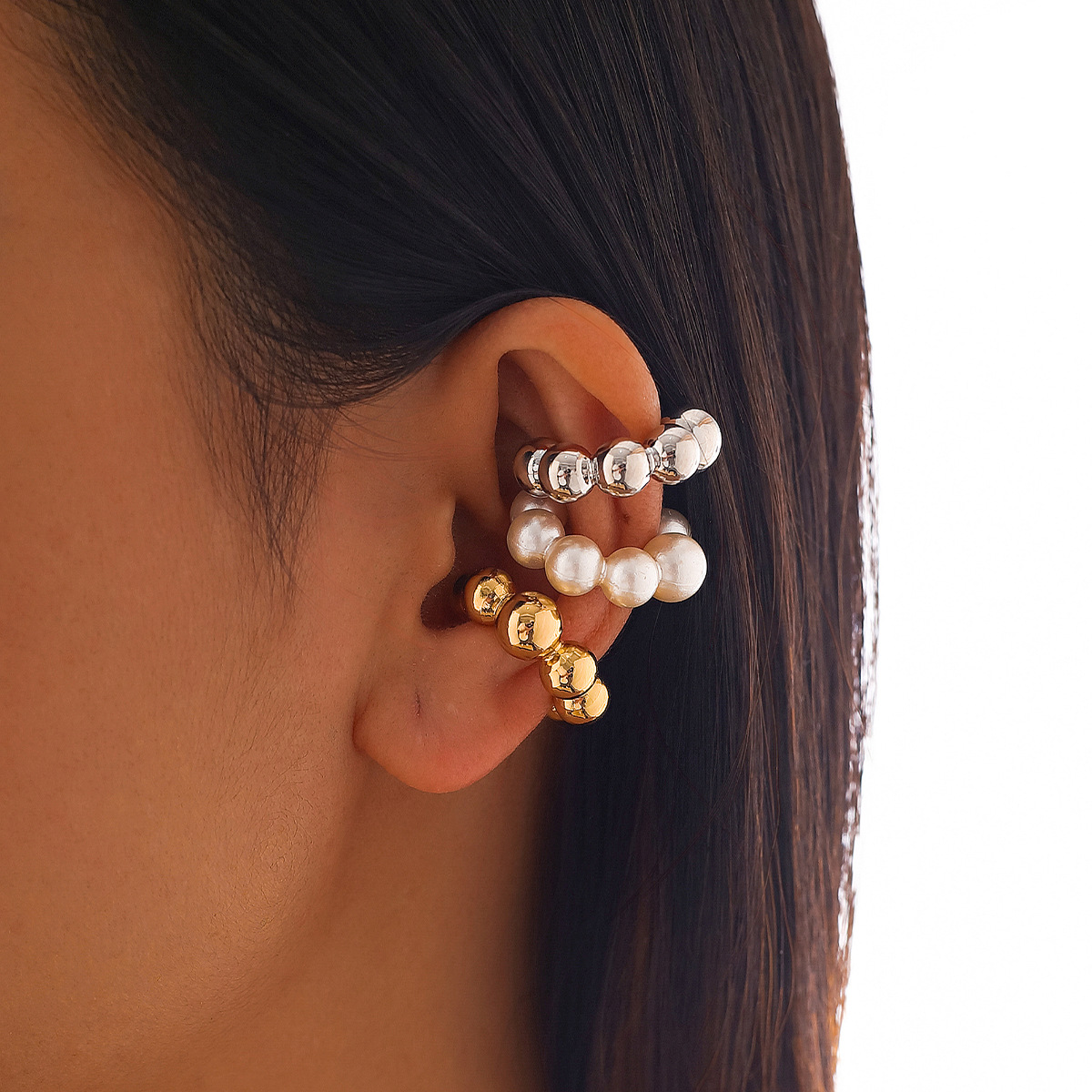 Dreiteiliges Set mit Perlen ohne Ohrlöchern, Clip-Ohrringe für Damen, modisch, individueller Schmuck, minimalistische Accessoires im Großhandel