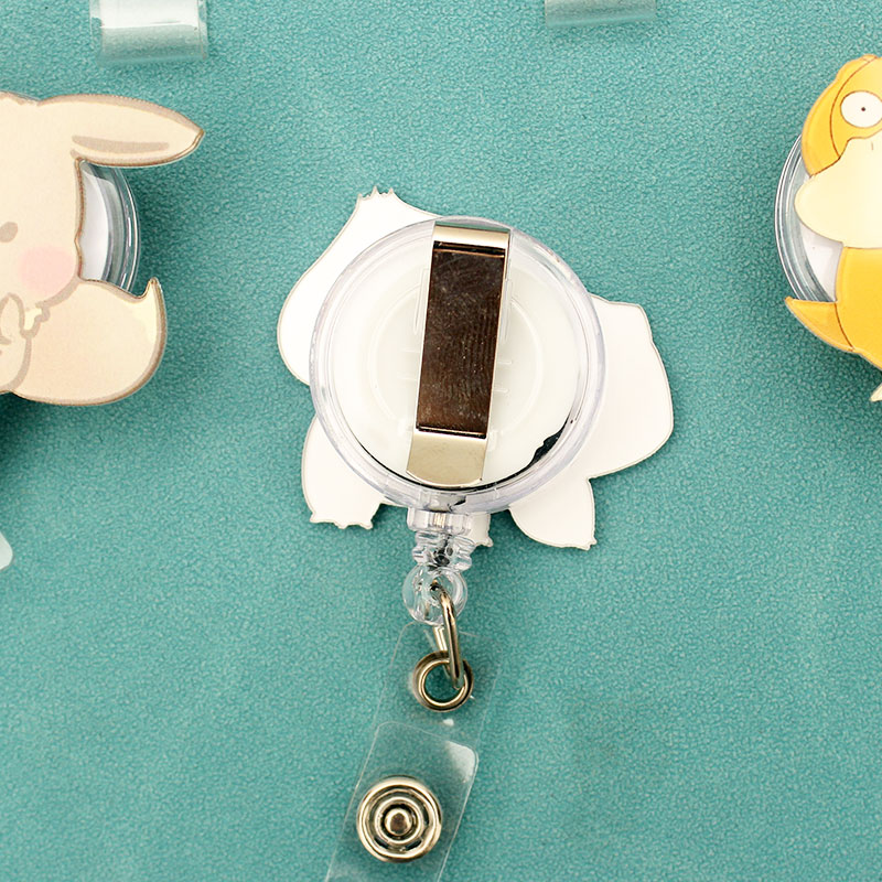 漫画面白い魔法の精神バッジリールナース労働者 Enfermera ID ホルダー女の子男の子格納式ネームカードホルダーアクセサリー