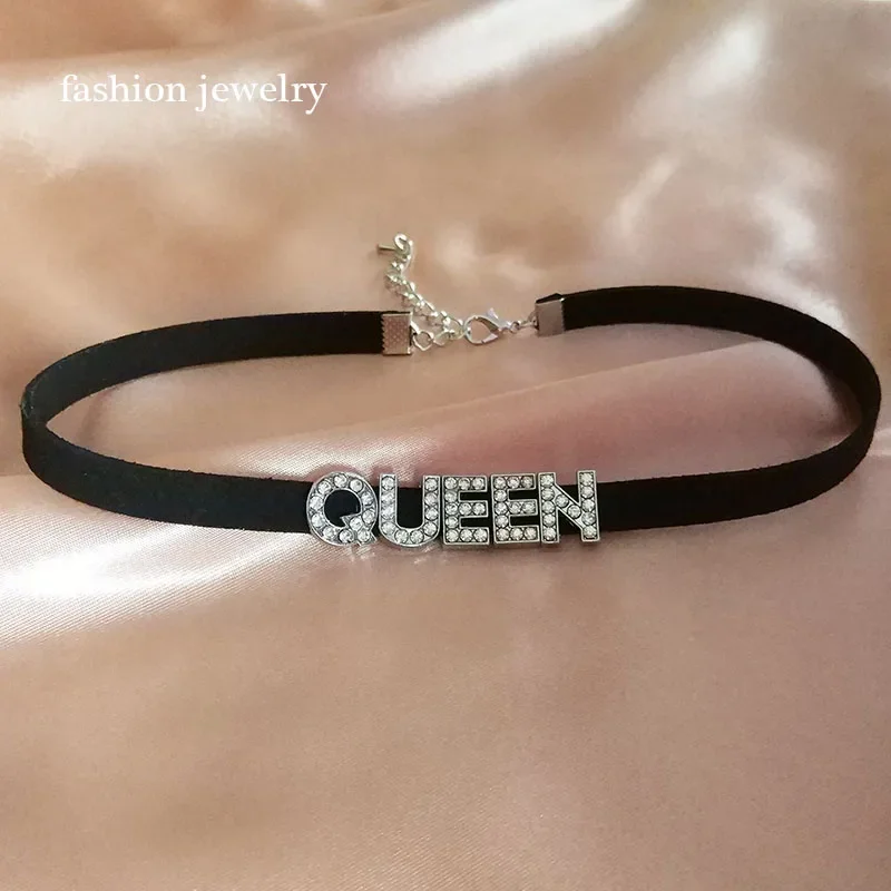 แฟชั่นRhinestone Letter Daddyสร้อยคอหนังสีดําChokerเซ็กซี่คอเครื่องประดับDIY Customชื่อสร้อยคอของขวัญ