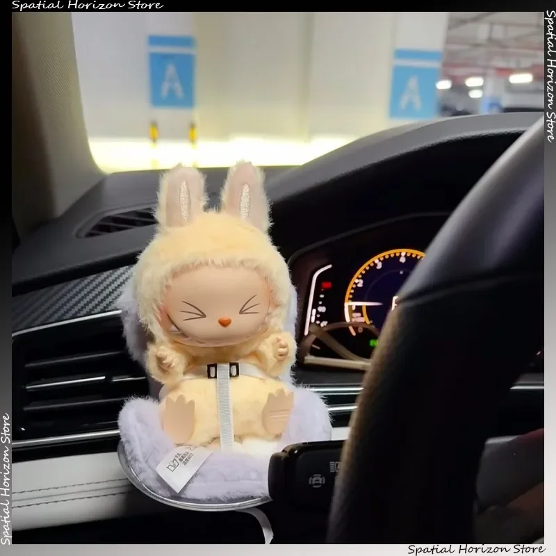 ミニぬいぐるみ安全シートかわいい Labubu アイドル Kpop 人形ぬいぐるみシート車の空気芳香治療装飾車の装飾ギフト