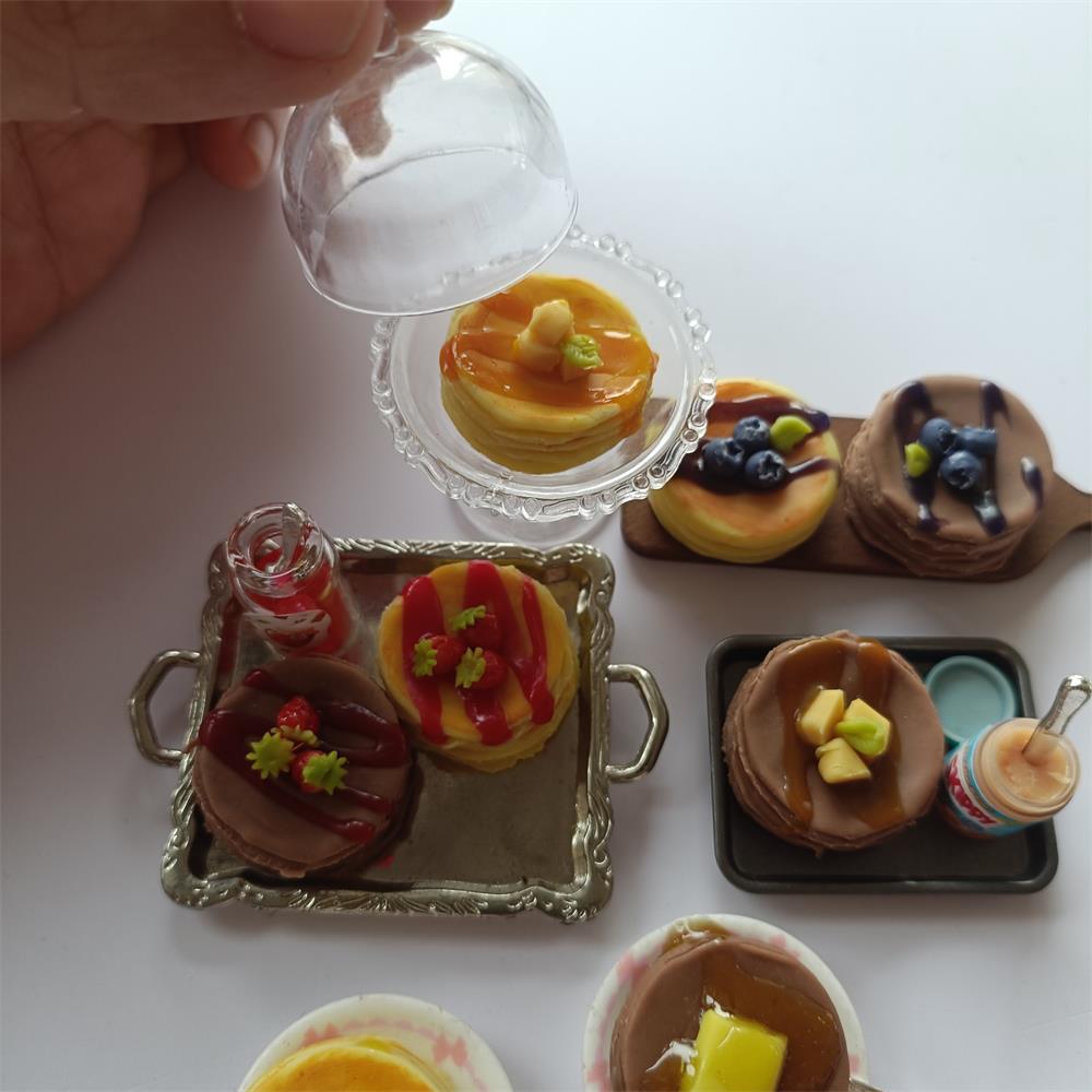 Miniatur-Puppenhaus Köstliche Pfannkuchen mit Aromen von Blaubeeren, Mango, Käse, Erdbeeren für Blyth Barbies ob11 Geburtstagsgeschenk