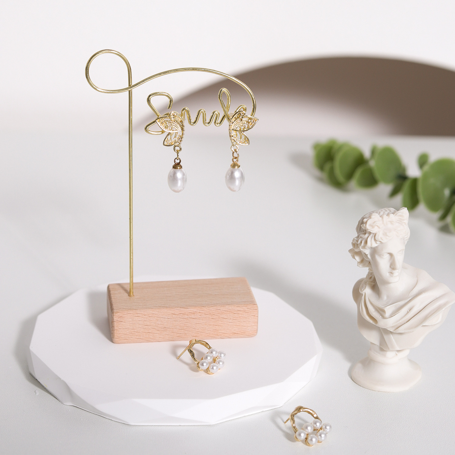 เครื่องประดับยืนแสดงสร้อยข้อมือต่างหูสร้อยคอไม้ฐาน Rack ผู้ถือเครื่องประดับ Photo Props ตกแต่งบ้าน