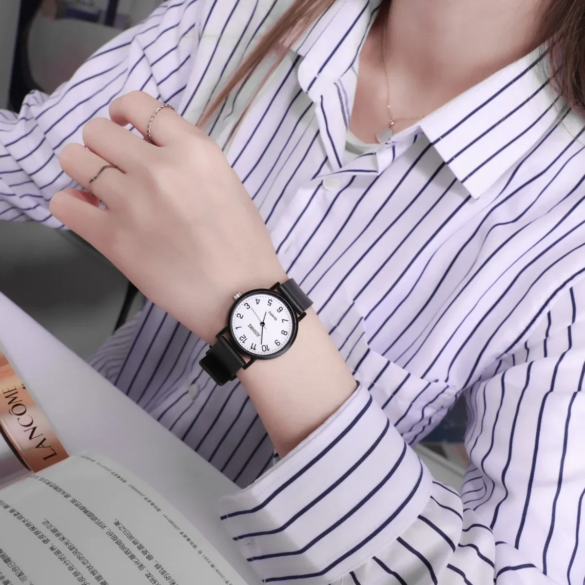 Relojes de cuarzo simples en blanco y negro para mujer, reloj de pulsera con correa de silicona de diseño minimalista, reloj de vestir a la moda para mujer, regalos