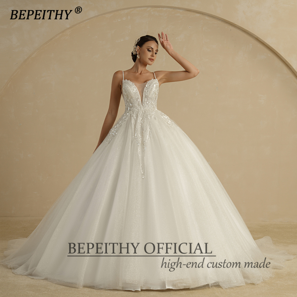Bepeithy-女性用にカスタマイズされた豪華なウェディングドレス、スパゲッティストラップ、Vネック、コートトレイン、キラキラブライダルボールガウン、ビーズ