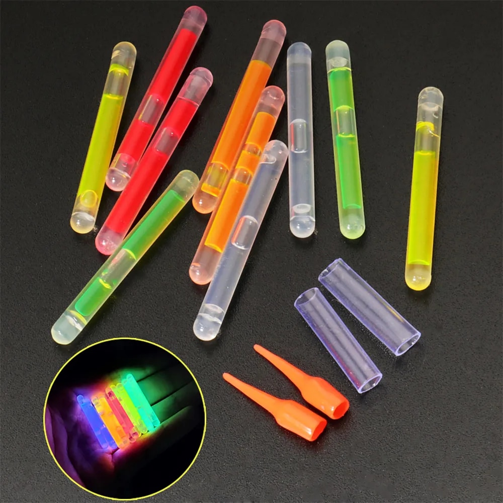 10 pz/borsa lucciole 4.5*40mm per galleggiante da pesca fluorescente Lightstick Light Night Rod Lights Tool Bright Dark Colored Glow Stick