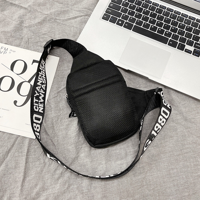 กระเป๋าสะพายชายINSแนวโน้มกันน้ําขนาดเล็กกระเป๋าMessengerกระเป๋าสแควร์Crossbodyกระเป๋าสําหรับชายSacoche Homme