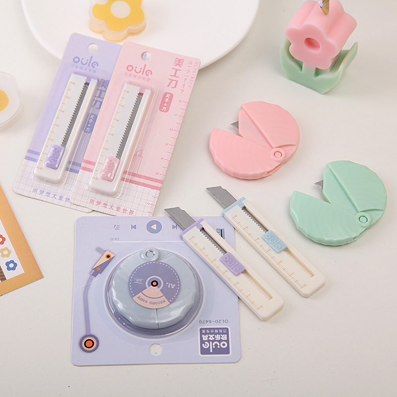 Kawaii Mini Draagbare Utility Mes Box Cutter Pocket Brief Opener Stretch Papier Snijders Schoolbenodigdheden Cadeau Prijzen