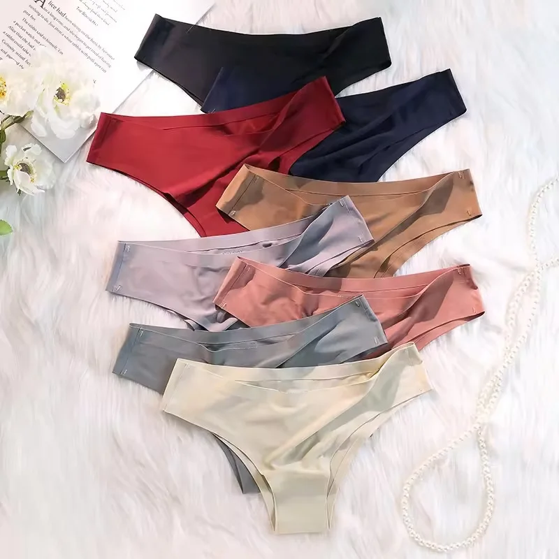 Bragas sin costuras para mujer, ropa interior Sexy, calzoncillos de seda helada, Tanga de cintura baja, bragas ultrafinas sólidas suaves, conjunto de 4 piezas