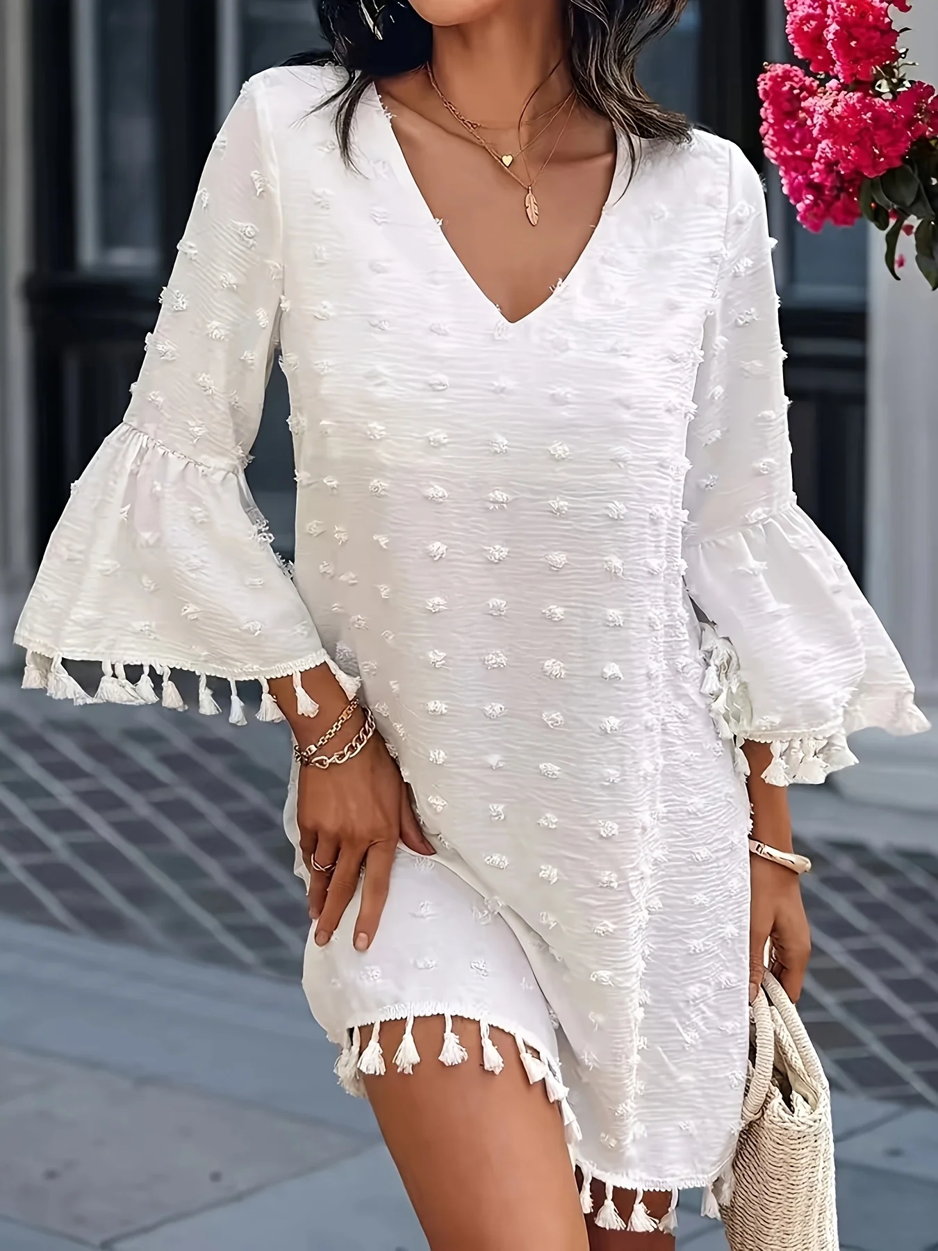 Plus size Europese code grensoverschrijdende nieuwe lente en zomer effen kleur eenvoudige V-hals middenmouwen losse jumpsuit met kwastjes
