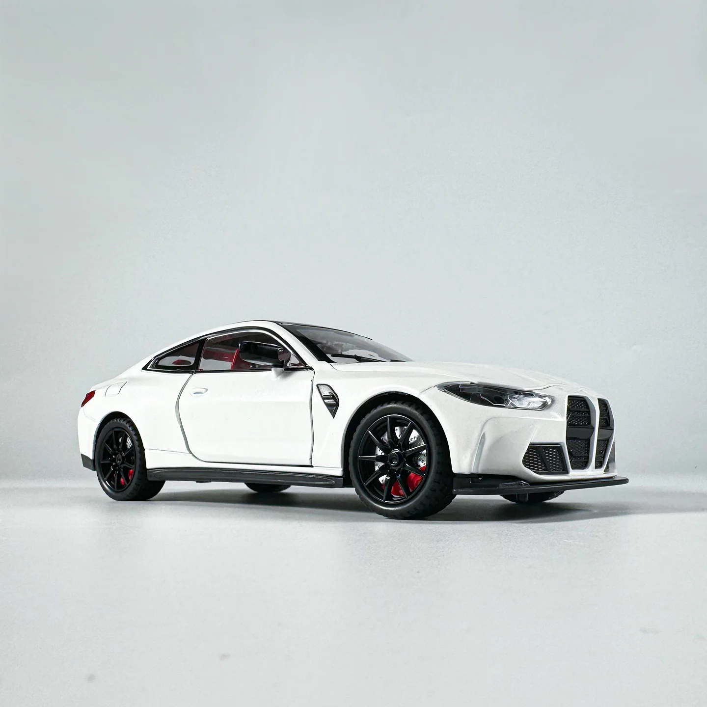 1:24 legering M4 model speelgoed, gesimuleerd geluid en licht, prachtige tafelornamenten, het beste verzamelaarsartikel voor automodeliefhebbers