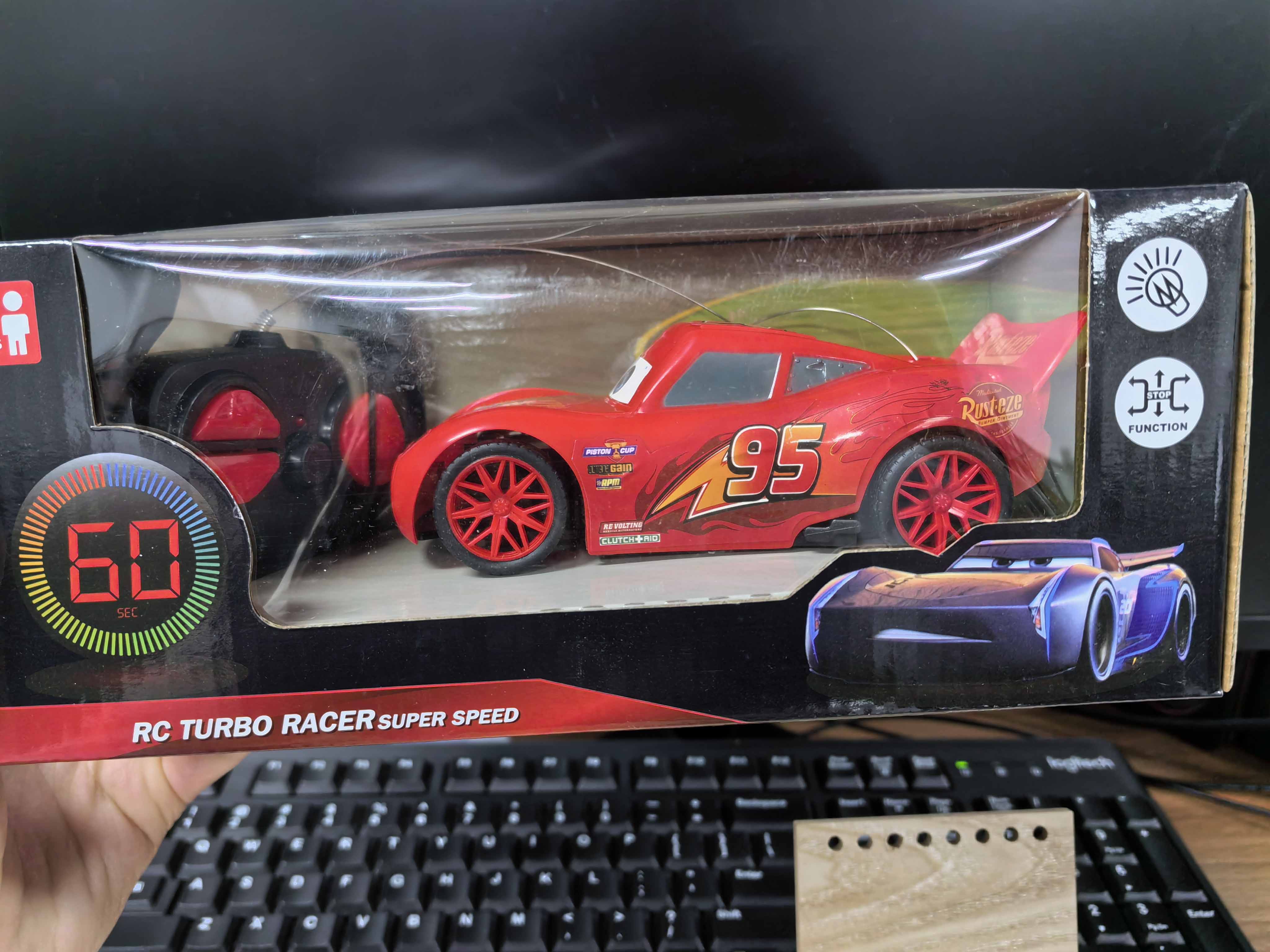 Neues Pixar Cars 3-Fernbedienungs-Elektroauto, ferngesteuertes Spielzeugauto, Lightning Mcqueen Cruz Ramirez Jackson Storm Car, Spielzeug für Kinder