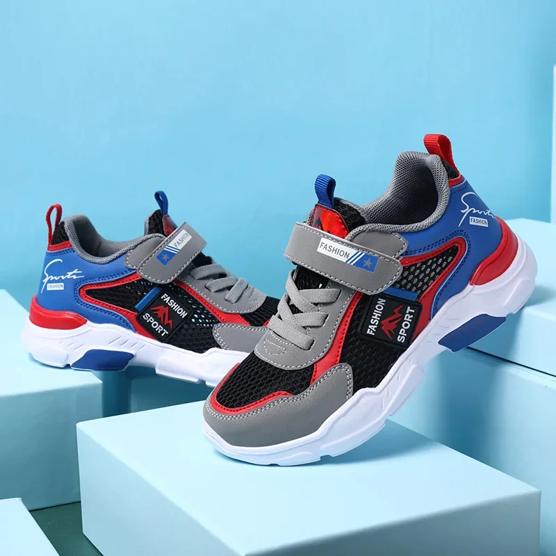 Letnie, oddychające buty sportowe dla chłopców z pojedynczą siatką, dziecięce sneakersy, gumowe buty rekreacyjne, codzienne trampki dla dzieci.