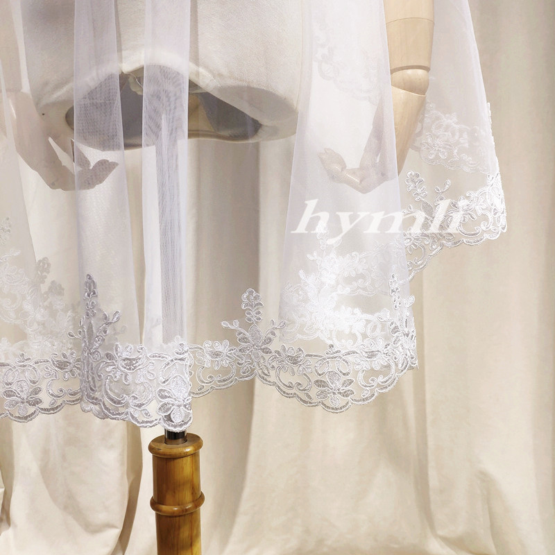 Brautschleier mit Spitzenrand, Hochzeitsschleier aus Mantilla-Spitze, Spitzenschleier mit gewelltem Rand, weicher, zarter Spitzenschleier, Hochzeitsschleier mit Kamm