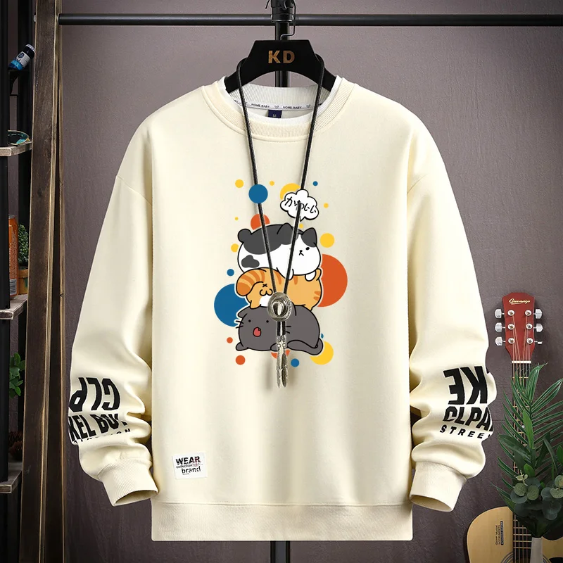 Sudadera de primavera para hombre, camiseta de manga larga con estampado de gatos de dibujos animados japoneses, ropa de moda para hombre, Top Harajuku de color caqui con cuello redondo, novedad de 2024